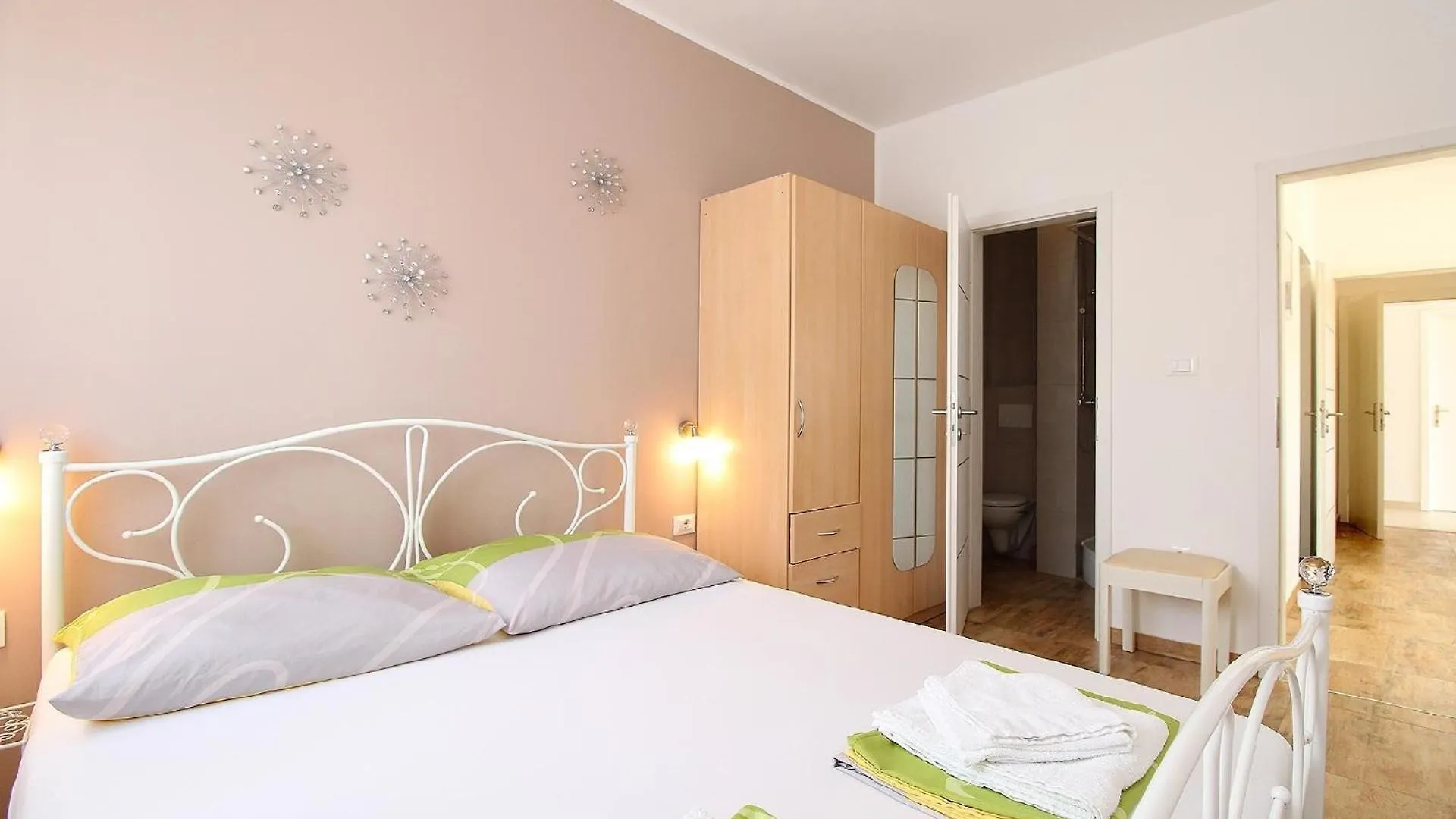 Apartment Ferienwohnung Fuer 4 Personen Ca 55 Qm In Pula, Istrien Istrische Riviera
